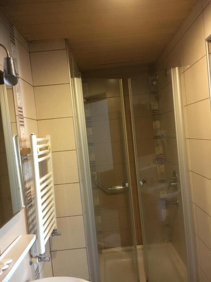 Oezguer Hotel Трабзон Экстерьер фото